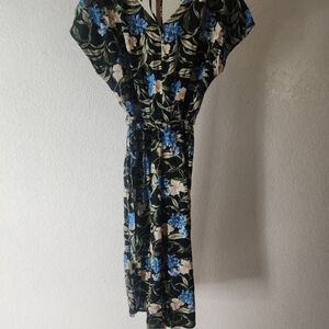 Women's kensie jeans Black & Blue Floral Jumpsuit Size S